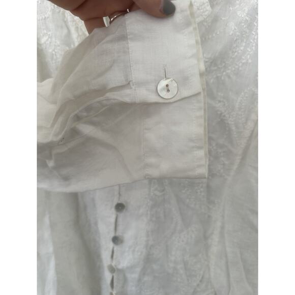 Chico’s White Linen Embroidered Button-Down Blouse Women’s 2 Boho Cottage Top - Picture 3 of 10